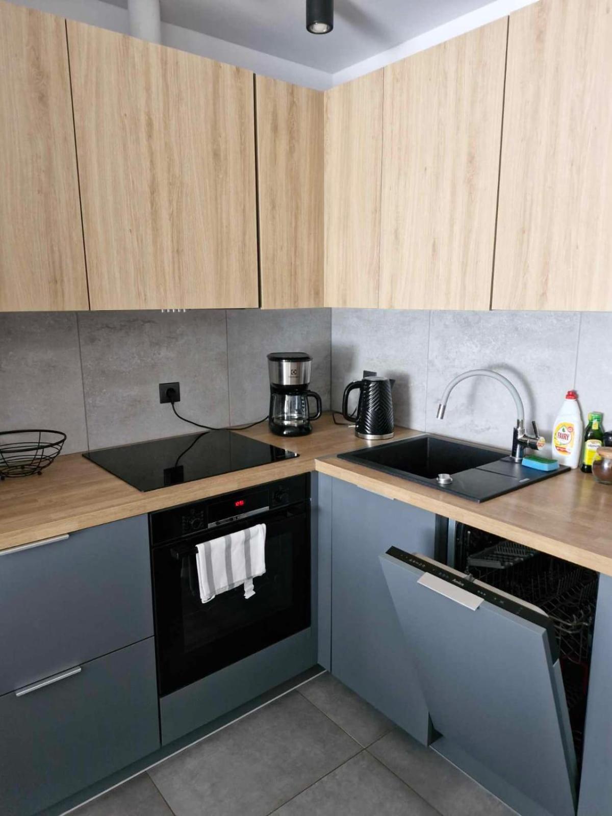 Mieszkanie W Nowoczesnym Halo Apartament W Centrum วรอตซวาฟ ภายนอก รูปภาพ