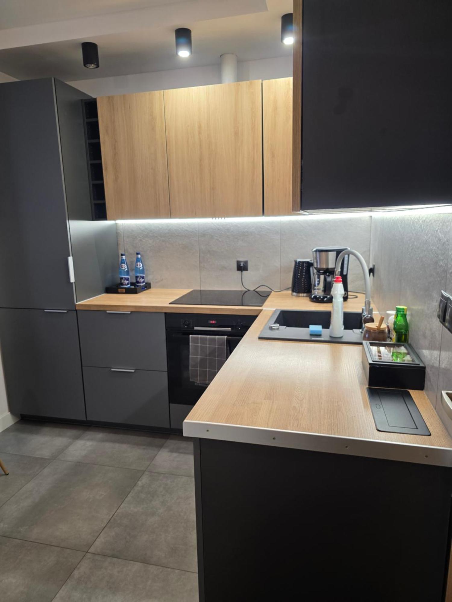 Mieszkanie W Nowoczesnym Halo Apartament W Centrum วรอตซวาฟ ภายนอก รูปภาพ